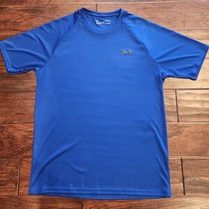 Men's Medium Under Armour Heat Gear Dri Fit Shirt Qty 2